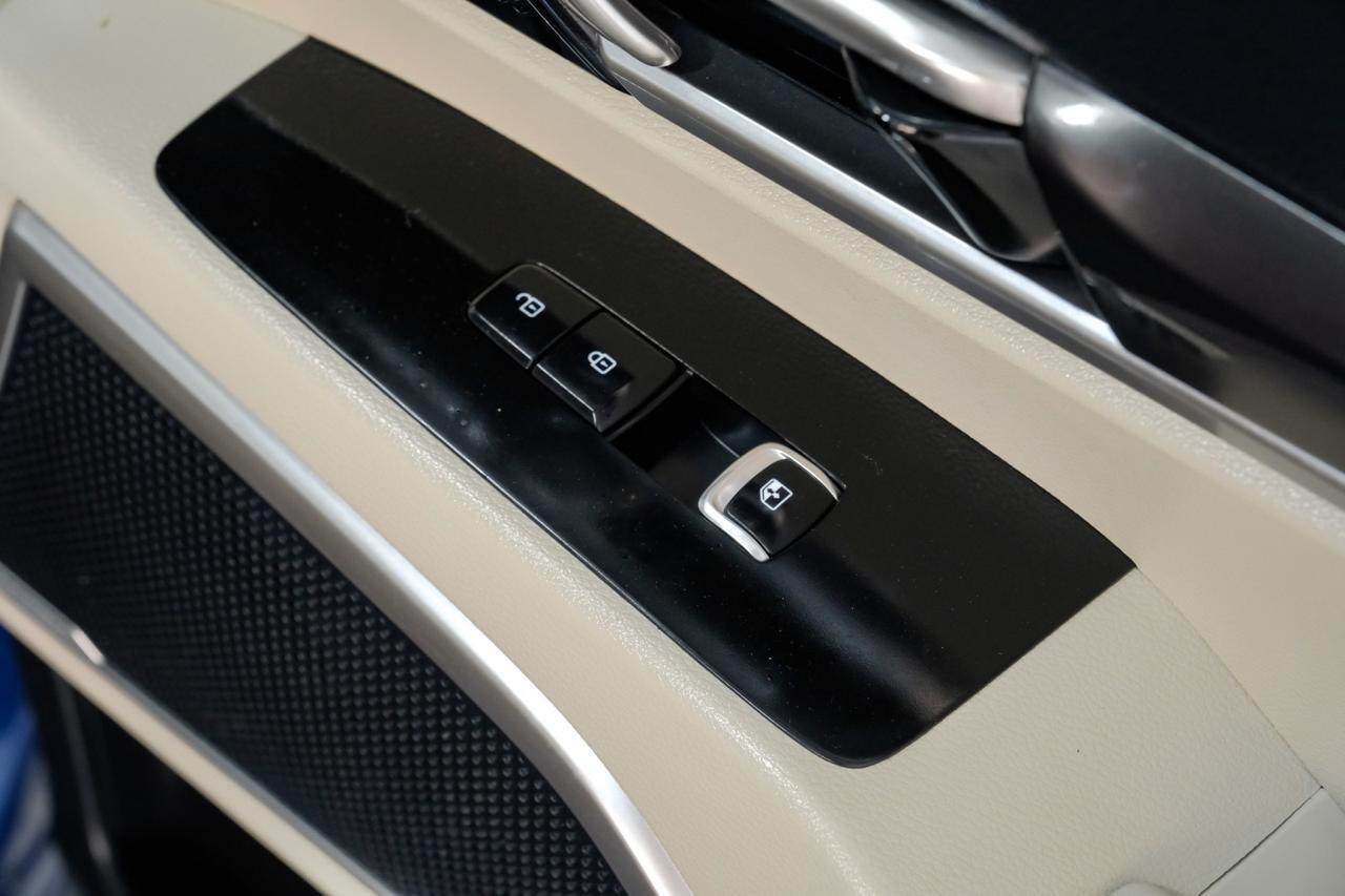 2023 Kia Telluride S BLIND SPOT ASSIST LANE KEEP ASSIST FORWARD COLLISION AVOIDANCE Carrollton TX