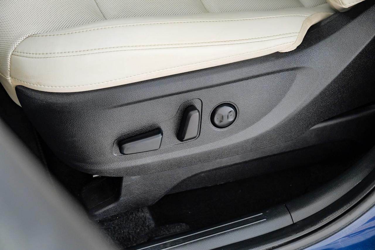 2023 Kia Telluride S BLIND SPOT ASSIST LANE KEEP ASSIST FORWARD COLLISION AVOIDANCE Carrollton TX