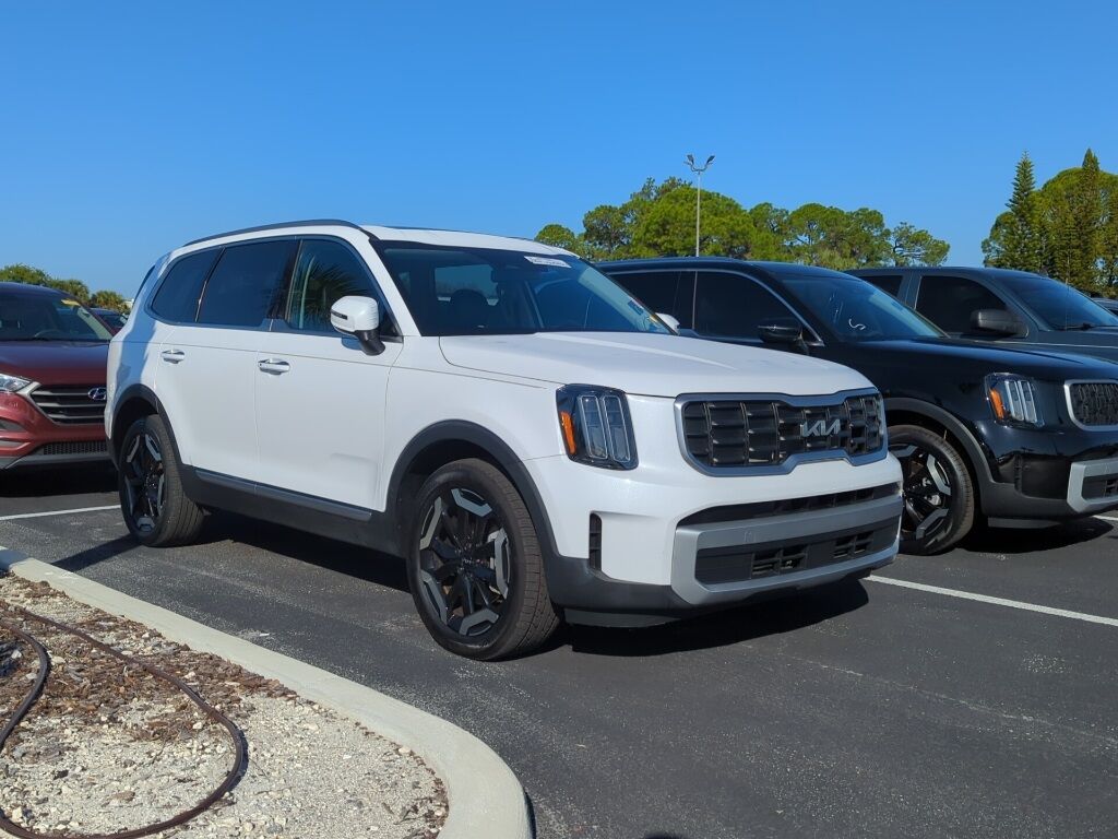 2023 Kia Telluride S Oshkosh WI