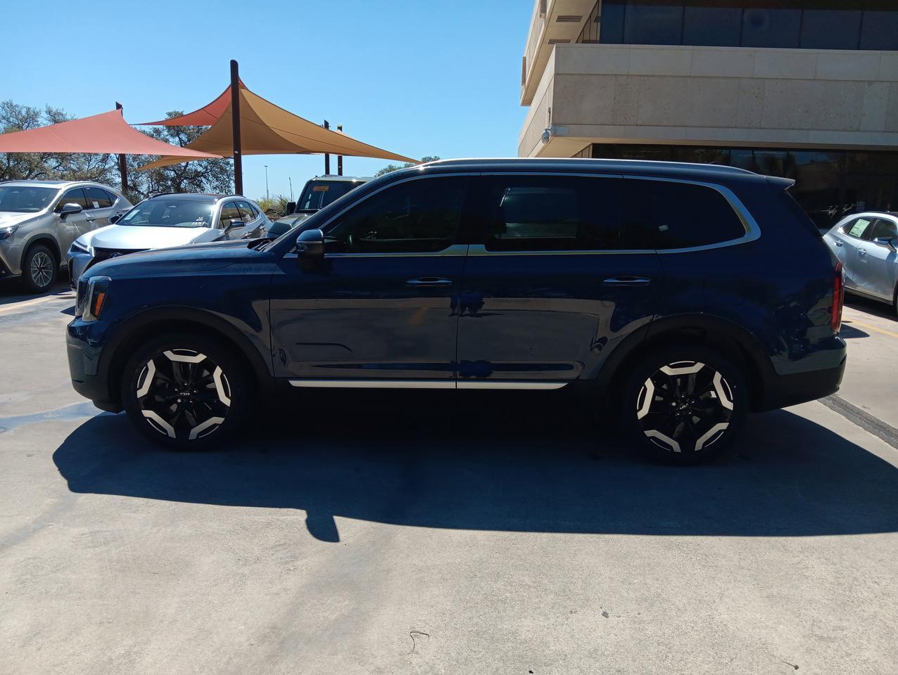 2023 Kia Telluride S