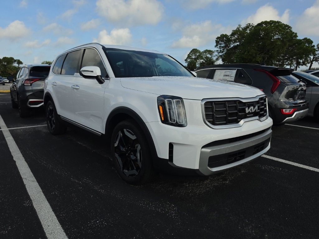 2023 Kia Telluride S