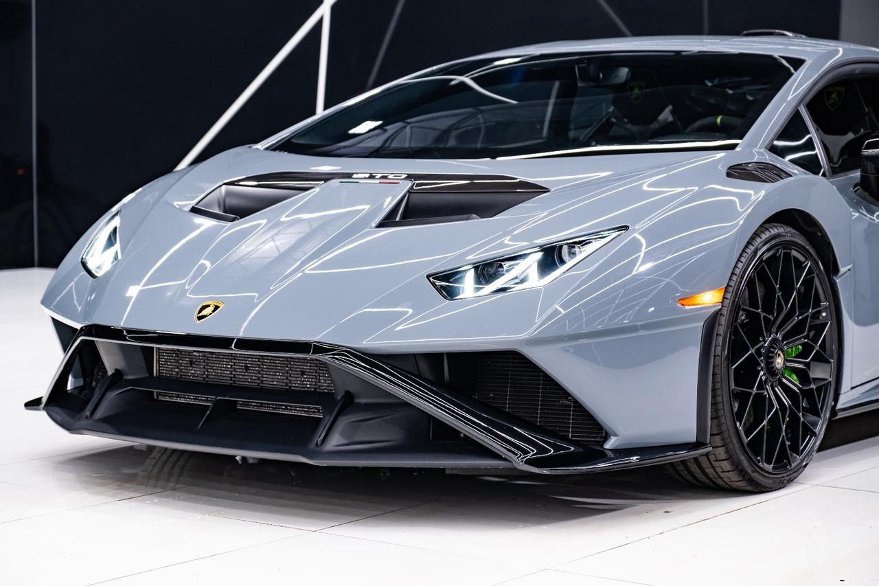 2023 LAMBORGHINI Huracan STO Miami FL