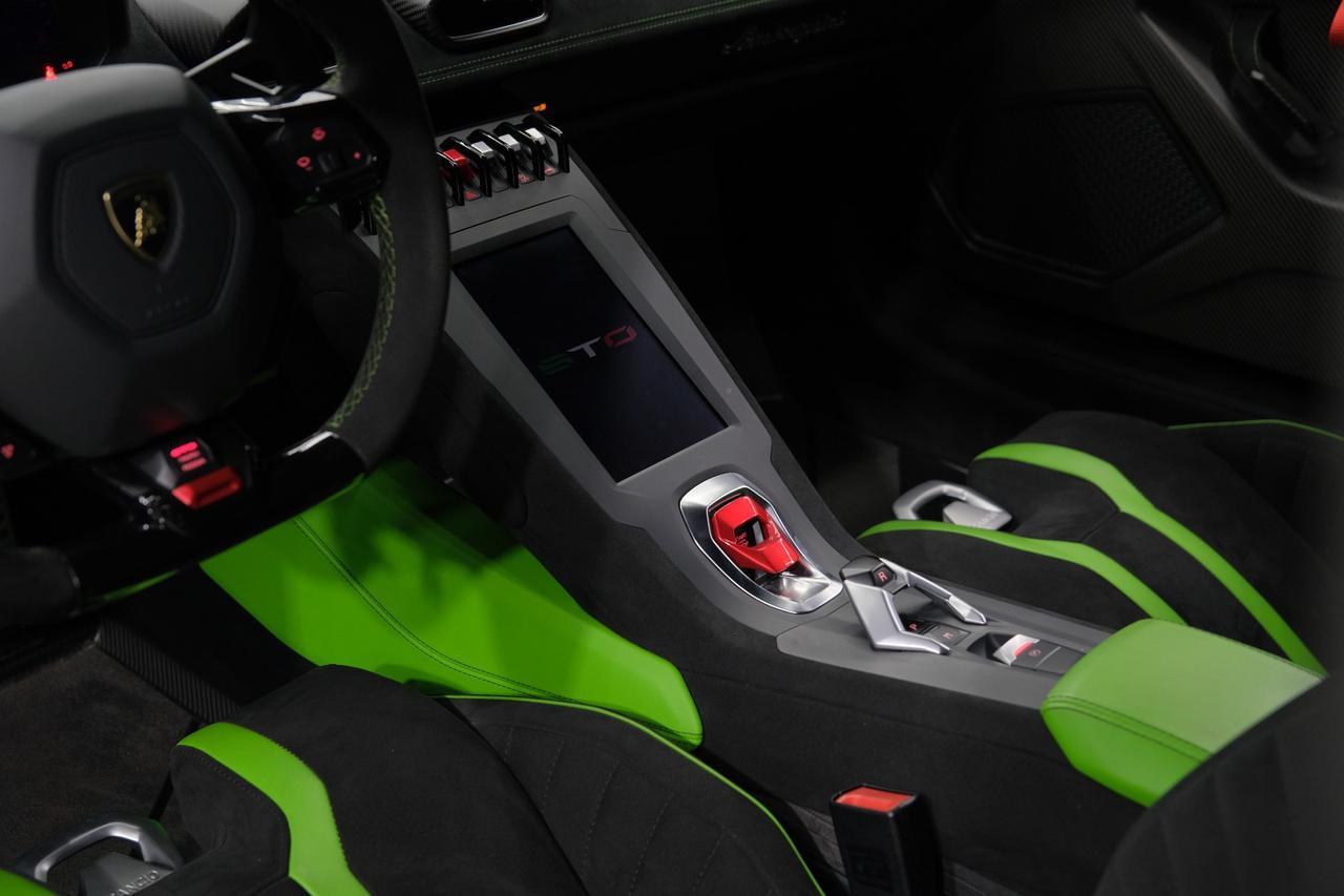 2023 LAMBORGHINI Huracan STO Miami FL