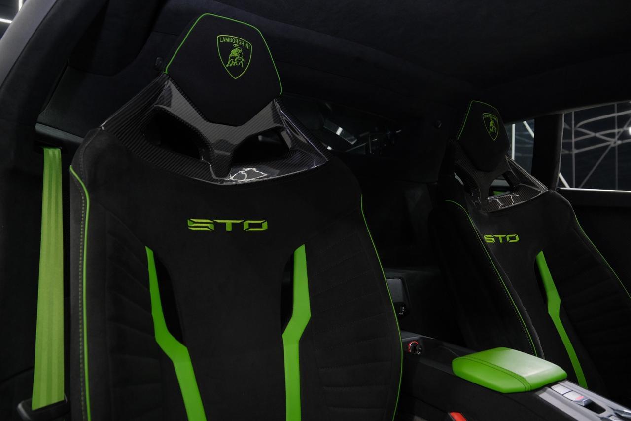 2023 LAMBORGHINI Huracan STO Miami FL