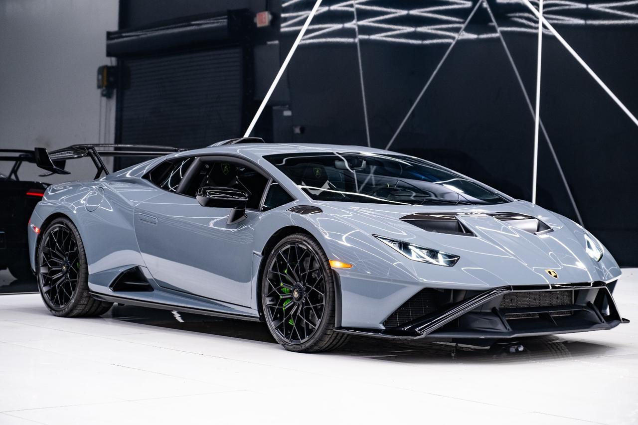 2023 LAMBORGHINI Huracan STO Miami FL