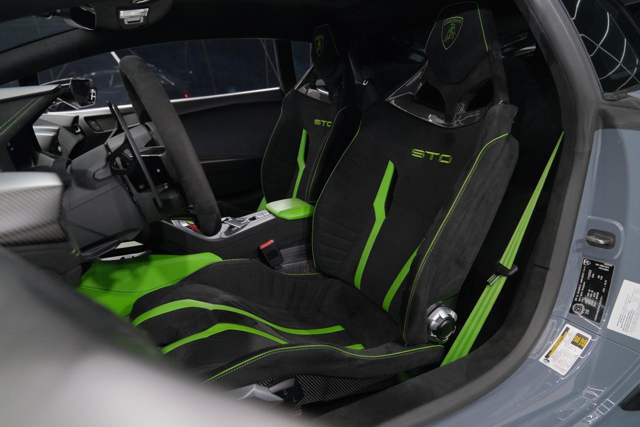 2023 LAMBORGHINI Huracan STO Miami FL