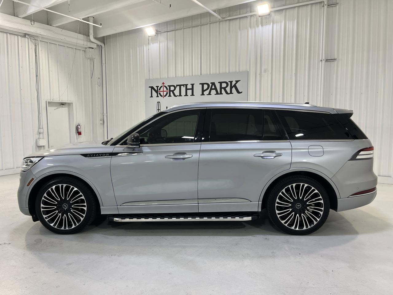 2023 LINCOLN Aviator Black Label