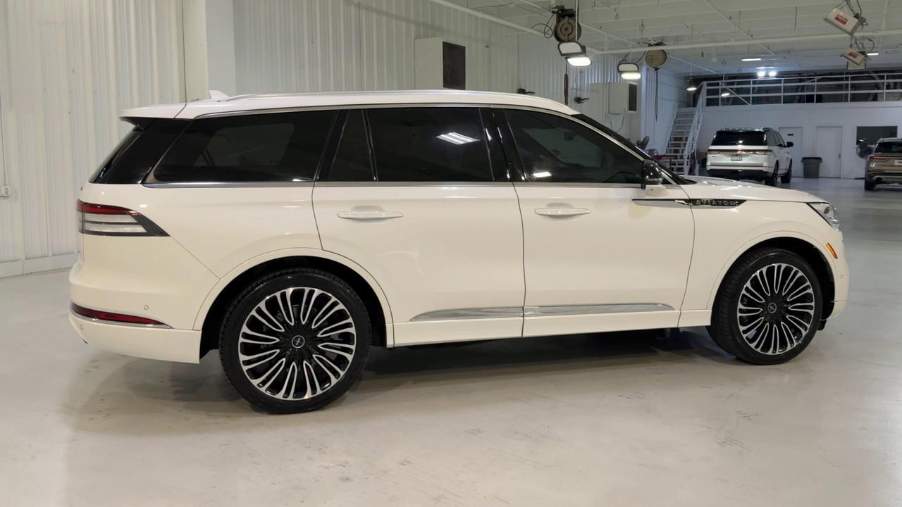 2023 LINCOLN Aviator Black Label