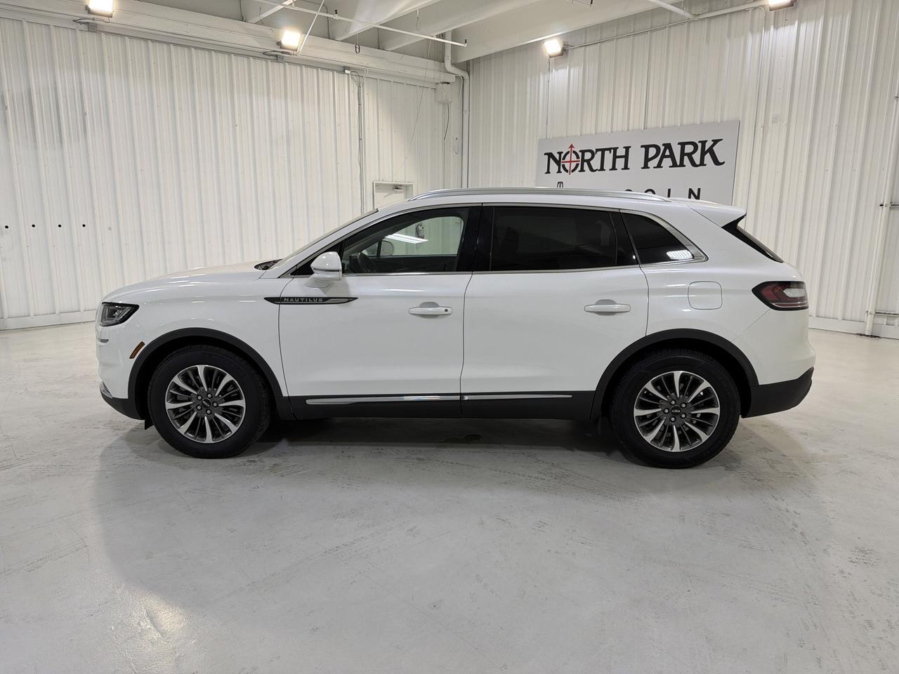 2023 LINCOLN Nautilus Standard