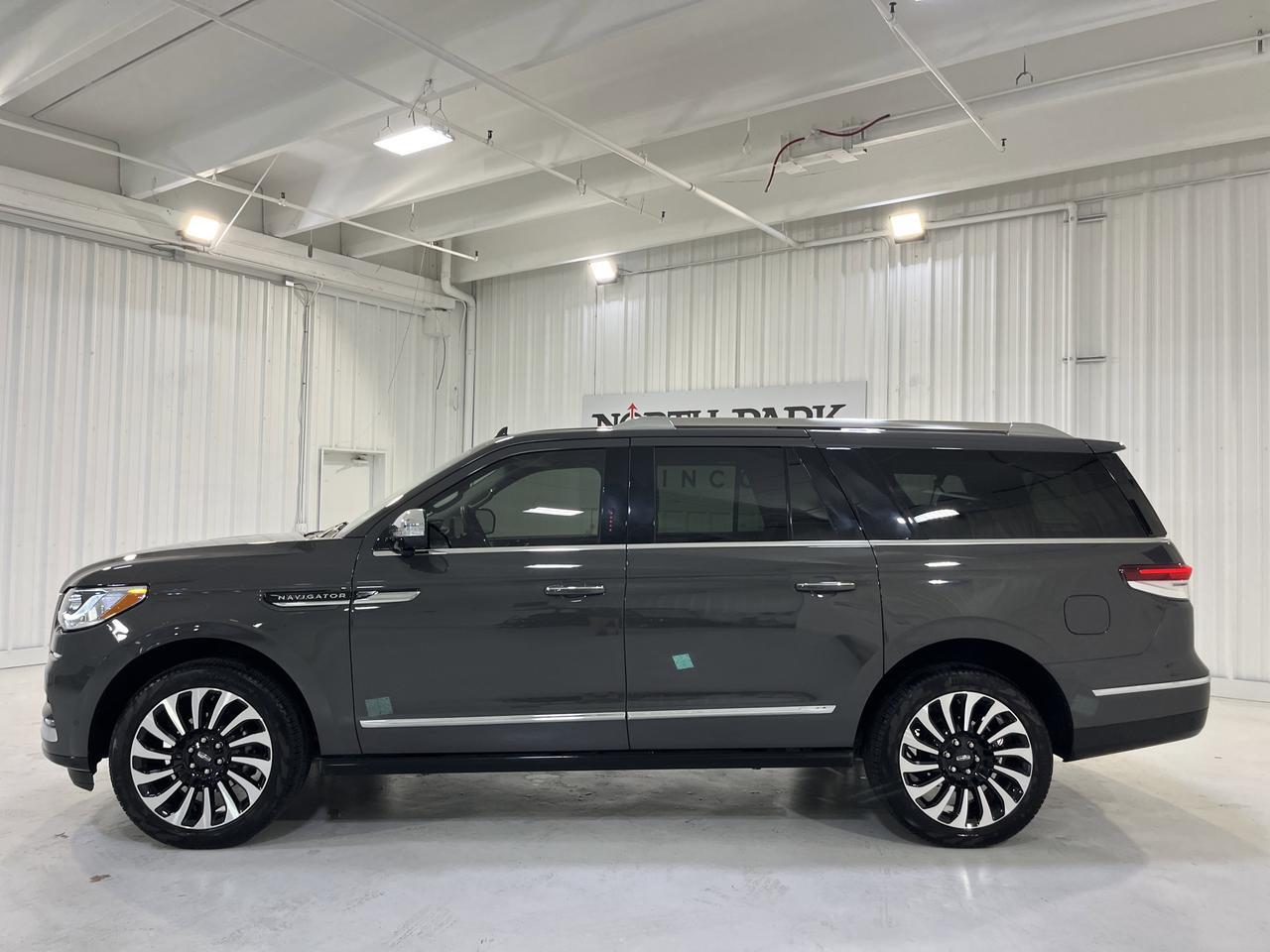 2023 LINCOLN Navigator L Black Label