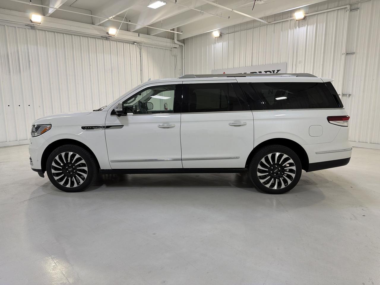 2023 LINCOLN Navigator L Black Label