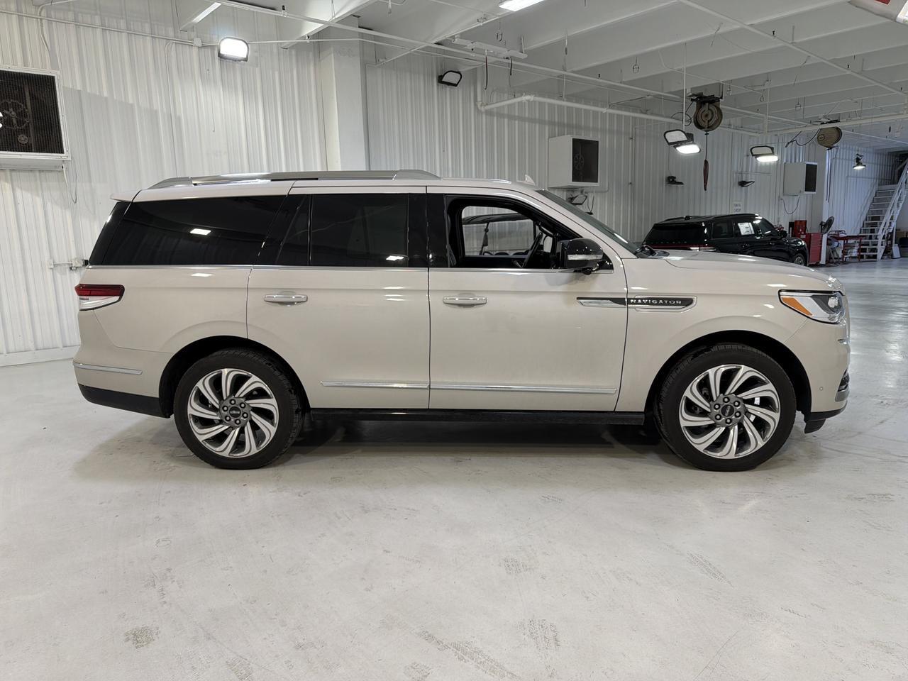 2023 LINCOLN Navigator Reserve San Antonio TX