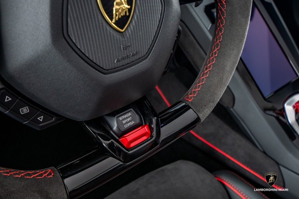 2023 Lamborghini Huracan EVO North Miami Beach FL