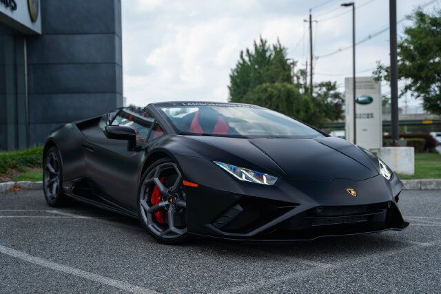 2023 Lamborghini Huracan EVO Base