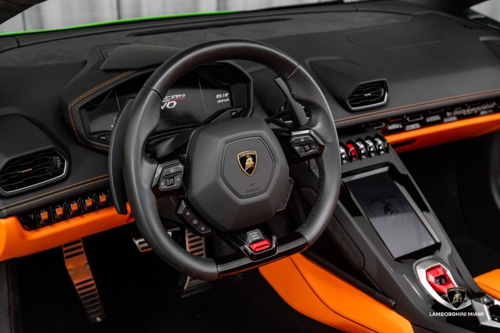 2023 Lamborghini Huracan EVO RWD Spyder North Miami Beach FL