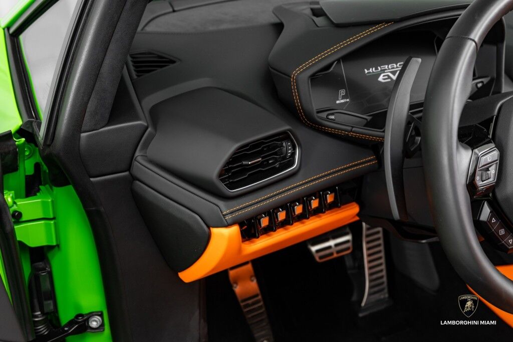 2023 Lamborghini Huracan EVO RWD Spyder North Miami Beach FL