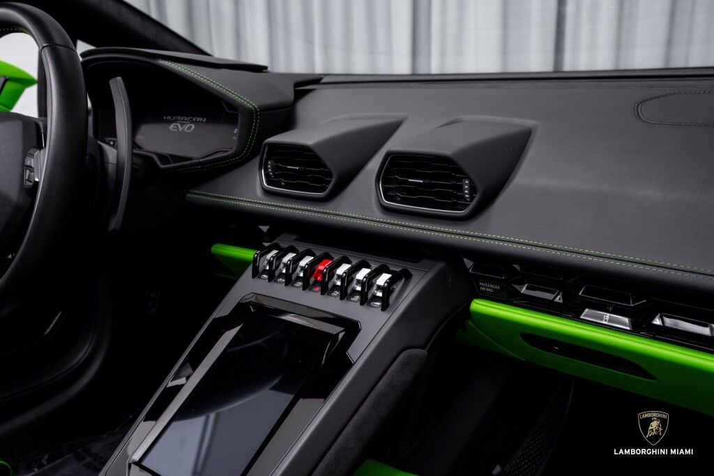 2023 Lamborghini Huracan EVO RWD Spyder North Miami Beach FL