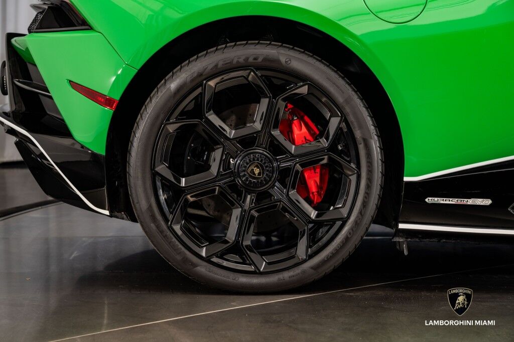 2023 Lamborghini Huracan EVO Spyder North Miami Beach FL
