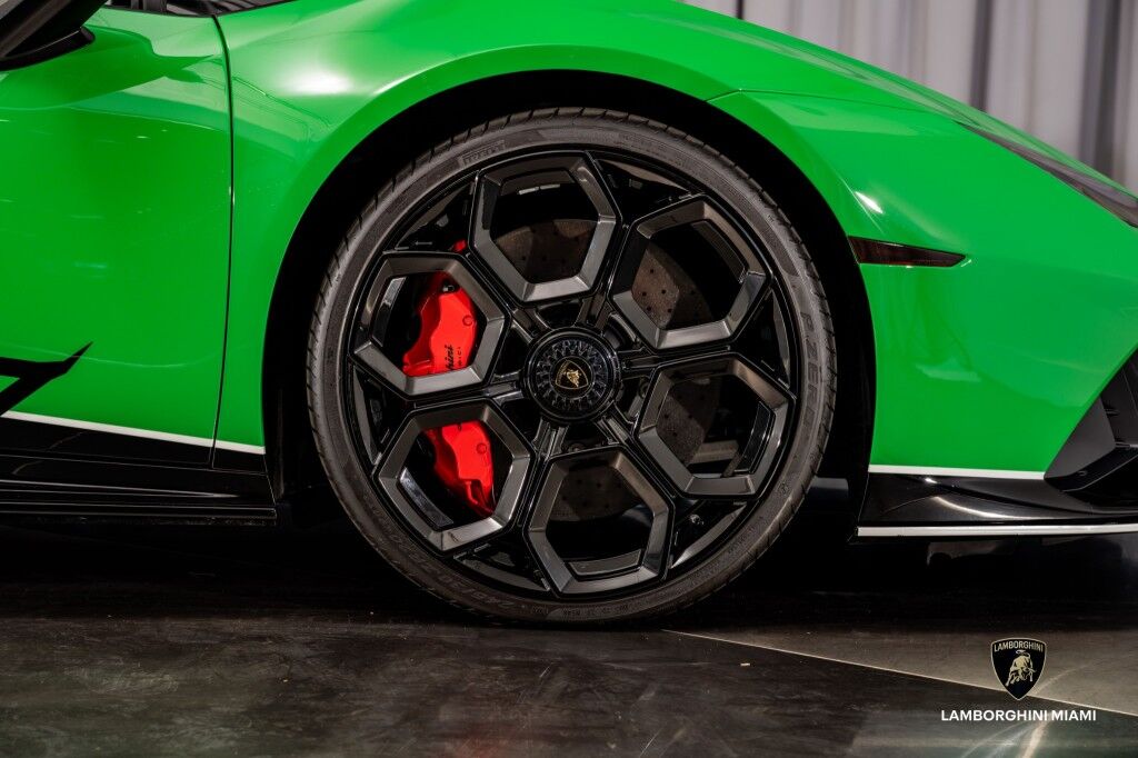 2023 Lamborghini Huracan EVO Spyder North Miami Beach FL