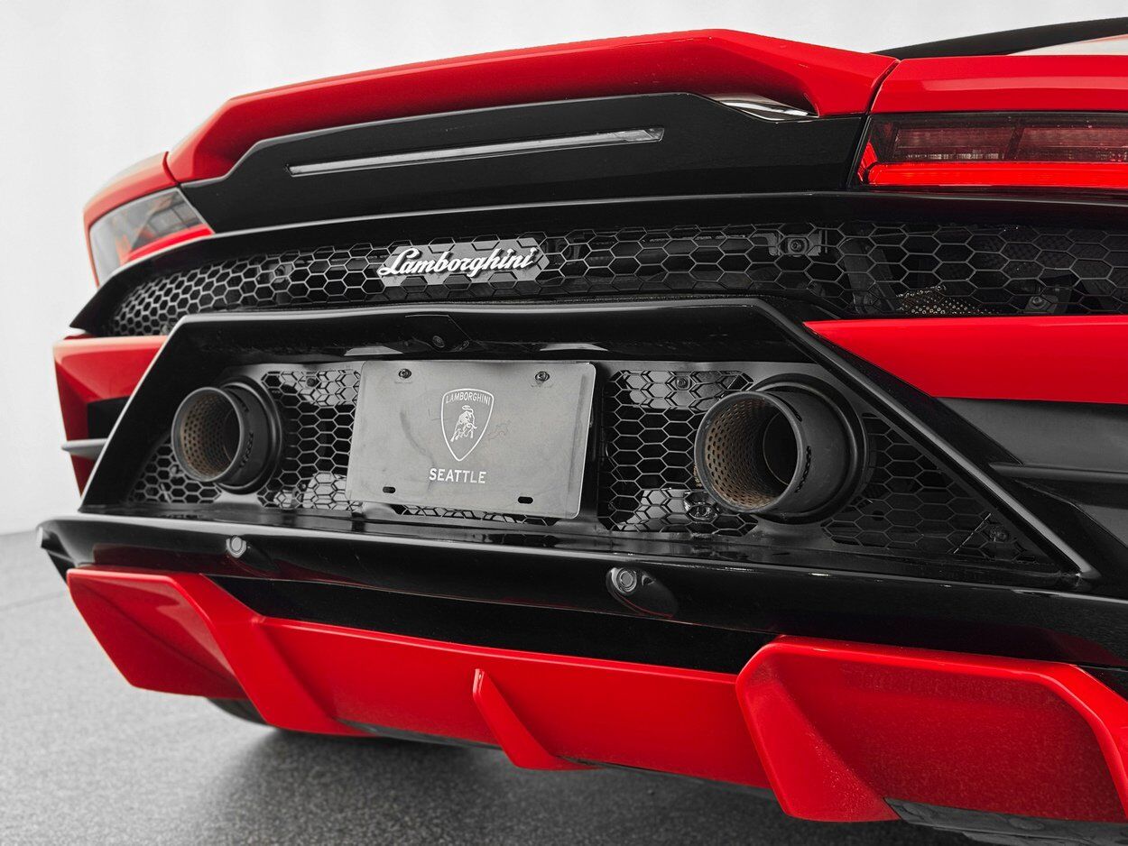 2023 Lamborghini Huracan EVO Spyder Bellevue WA