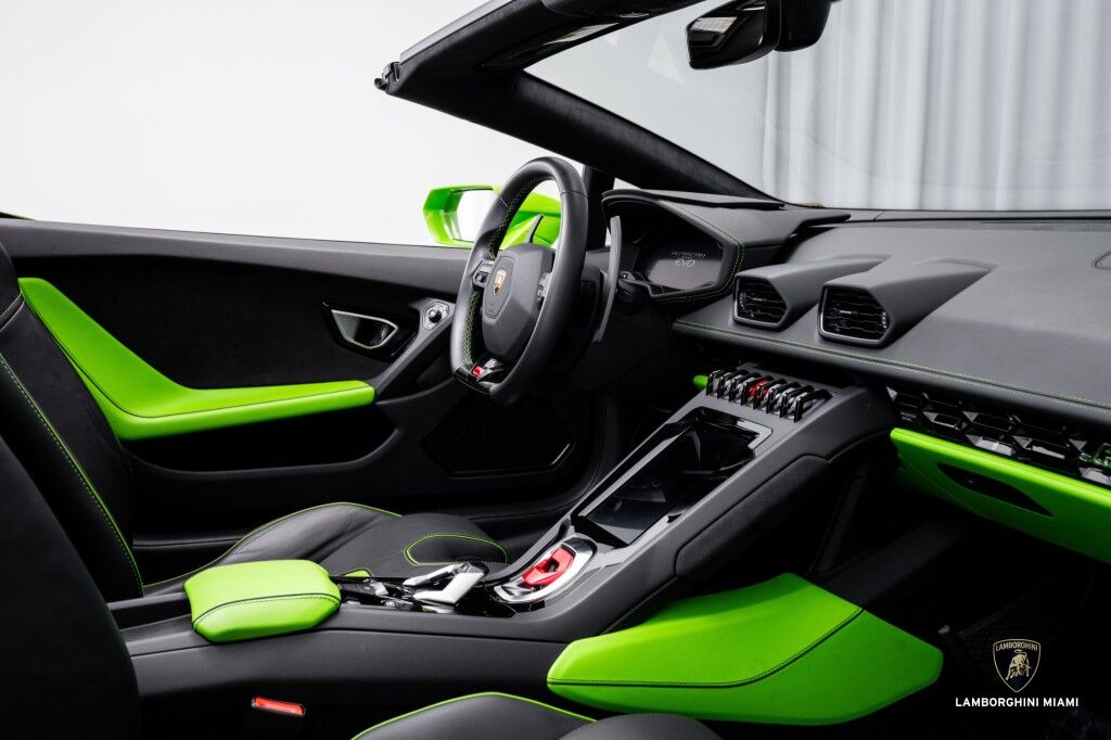 2023 Lamborghini Huracan EVO Spyder RWD North Miami Beach FL