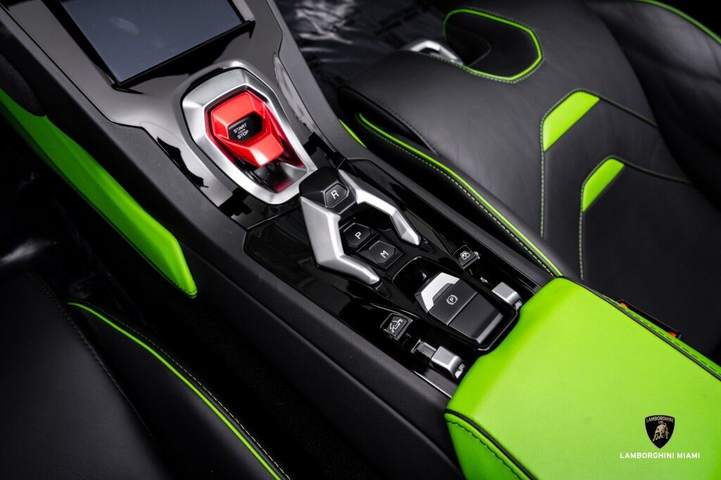2023 Lamborghini Huracan EVO Spyder RWD North Miami Beach FL