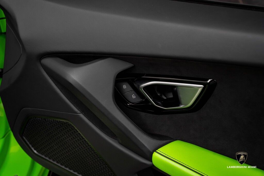 2023 Lamborghini Huracan EVO Spyder RWD North Miami Beach FL