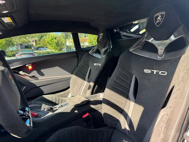 2023 Lamborghini Huracan STO Base Bellevue WA