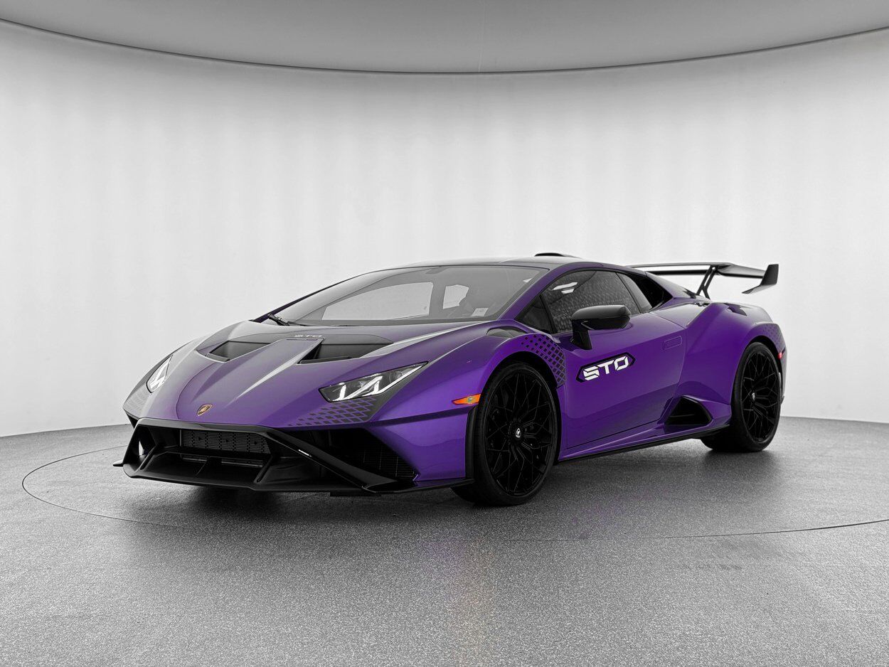 2023 Lamborghini Huracan STO