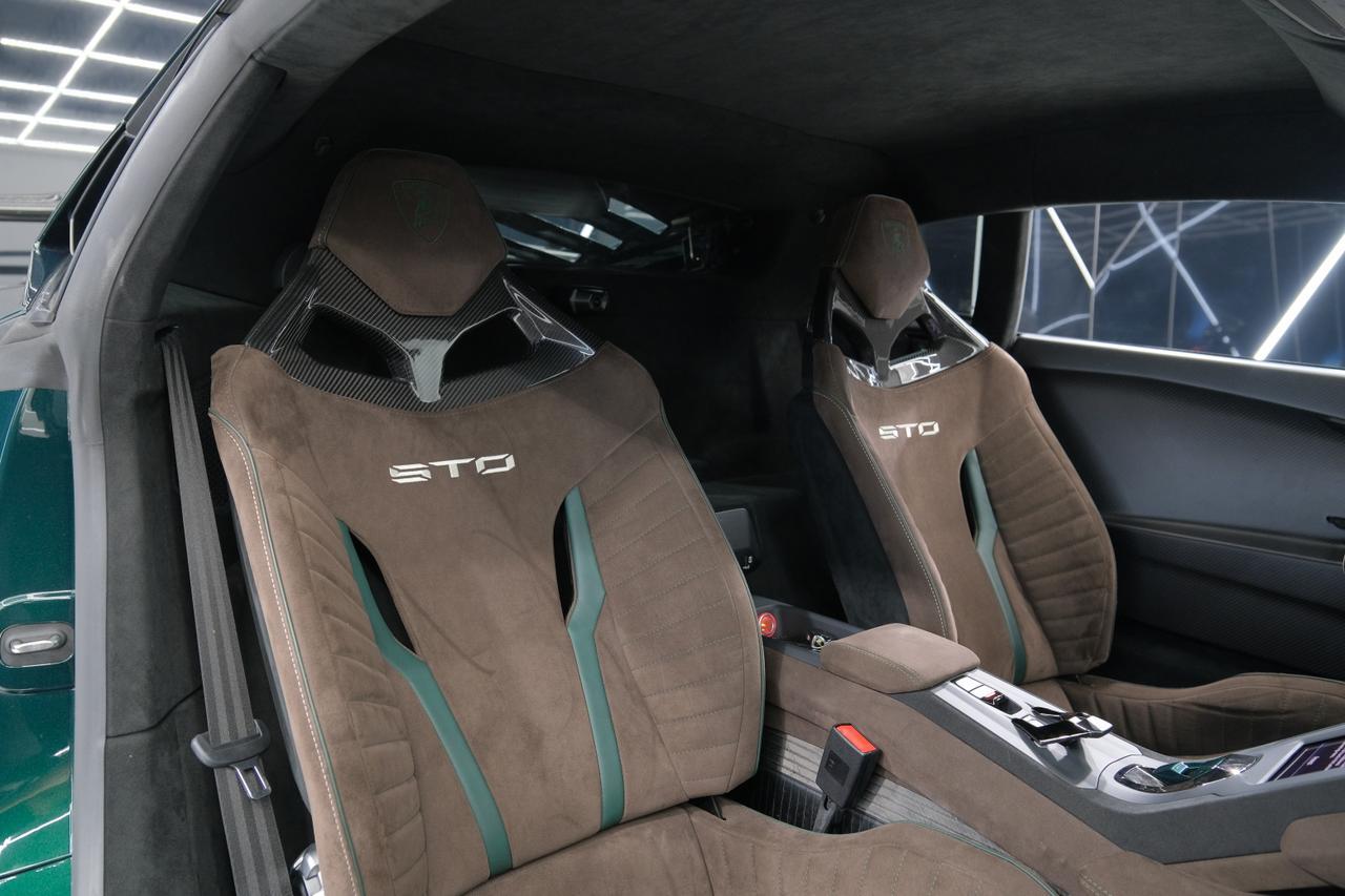 2023 Lamborghini Huracan STO Base Miami FL