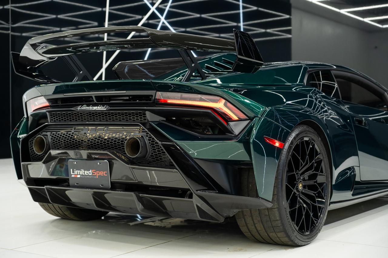 2023 Lamborghini Huracan STO Base Miami FL