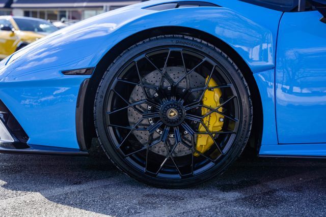 2023 Lamborghini Huracan STO Base Paramus NJ