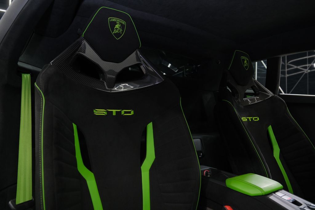 2023 Lamborghini Huracan STO Miami FL