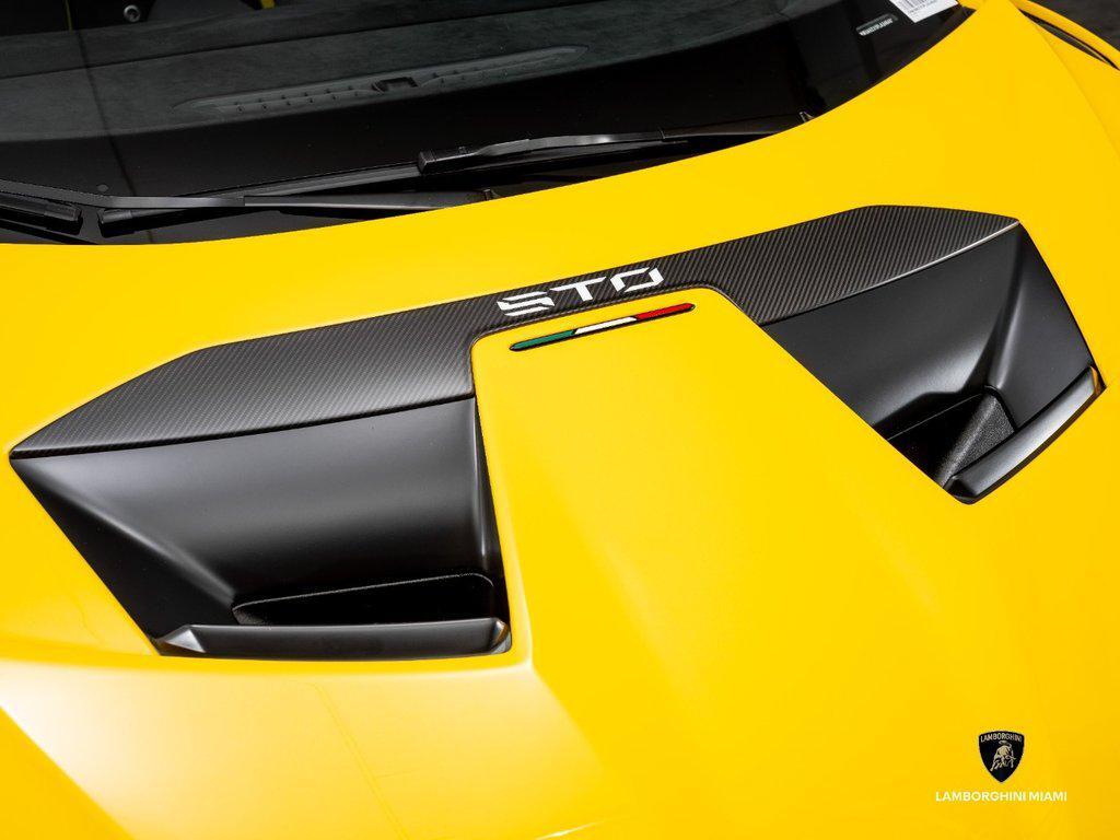 2023 Lamborghini Huracan STO North Miami Beach FL