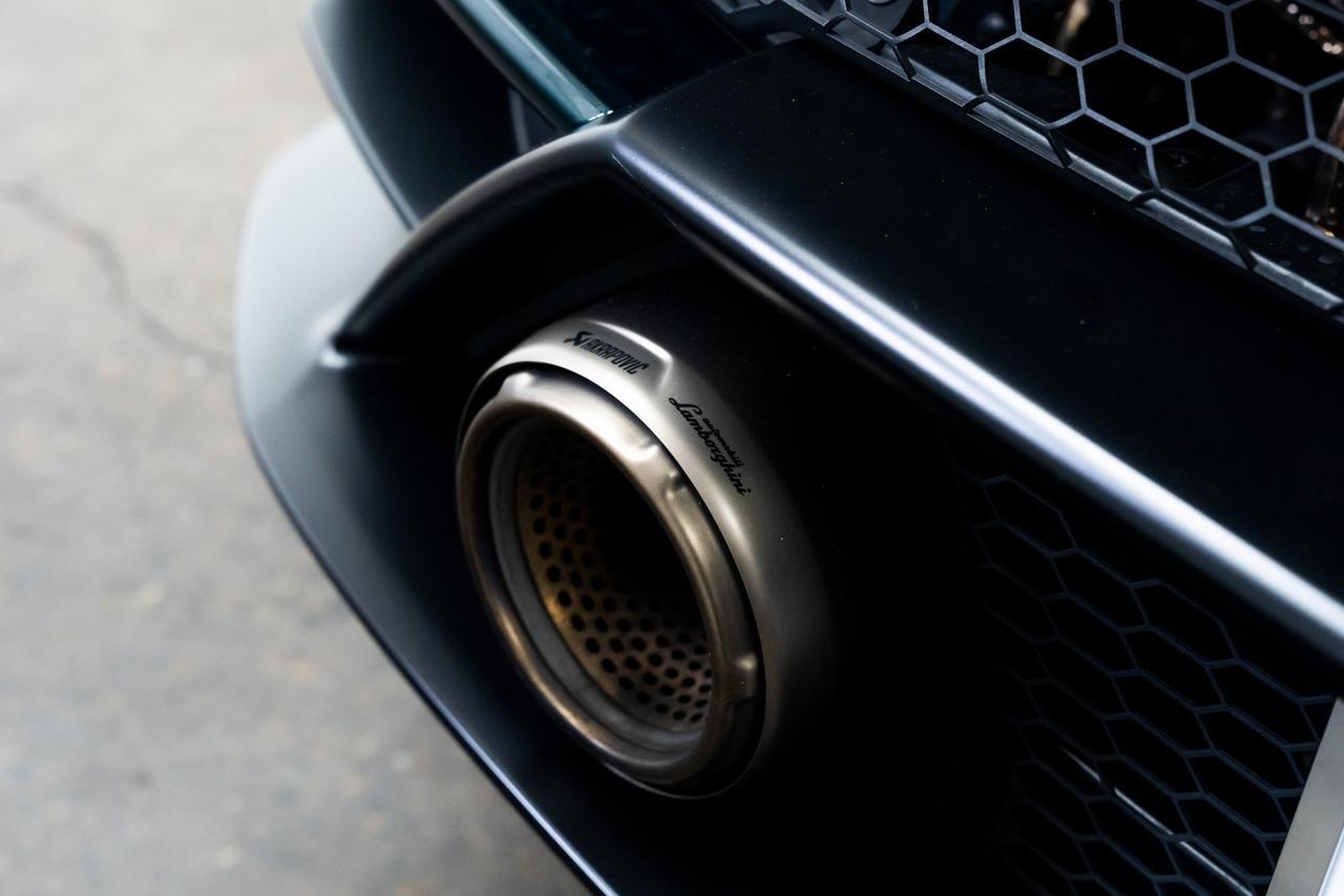 2023 Lamborghini Huracan Sterrato Akrapovic Exhaust Carbon Ceramic Brakes Portland OR