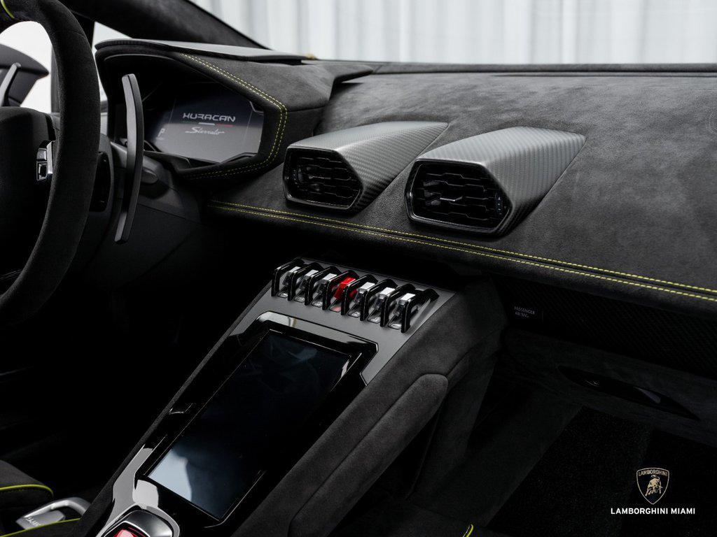 2023 Lamborghini Huracan Sterrato Coupe North Miami Beach FL