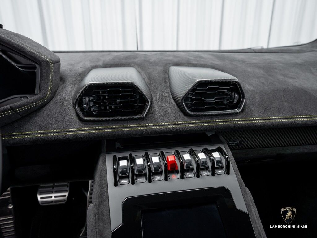 2023 Lamborghini Huracan Sterrato North Miami Beach FL