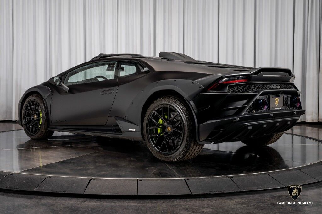 2023 Lamborghini Huracan Sterrato North Miami Beach FL