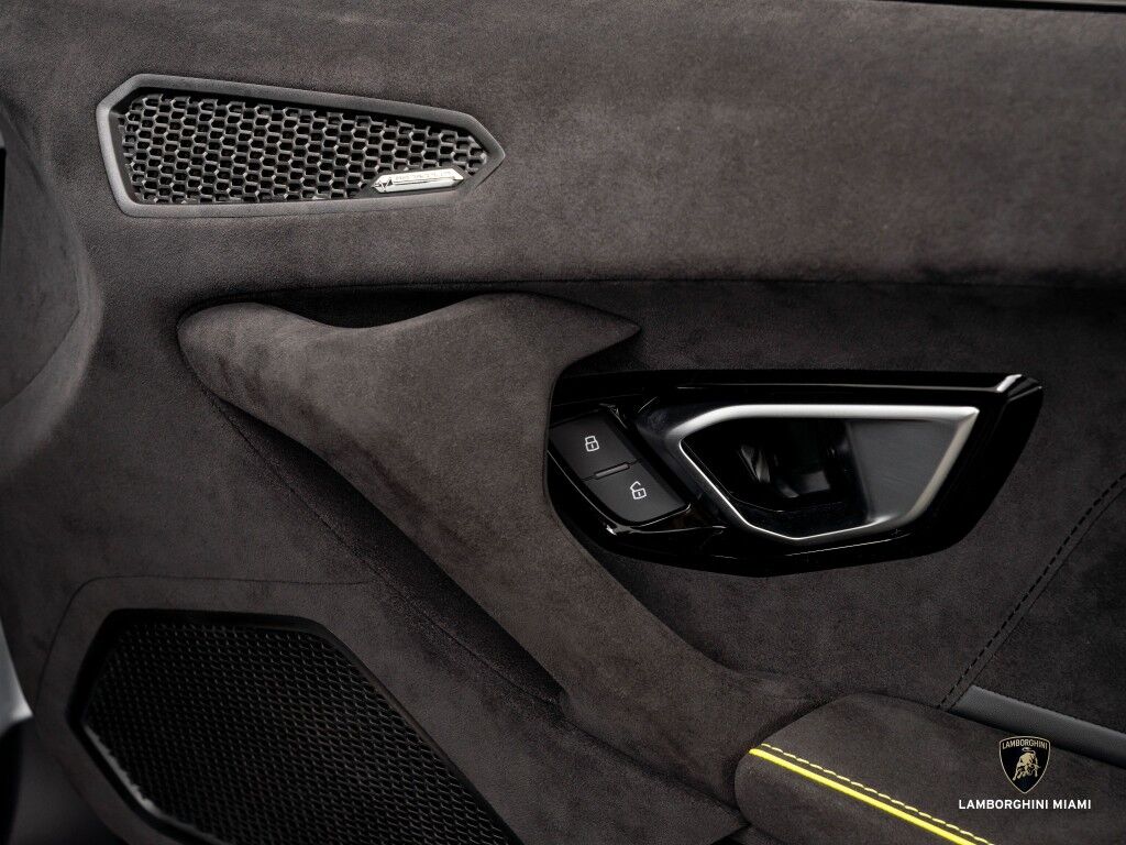 2023 Lamborghini Huracan Sterrato North Miami Beach FL