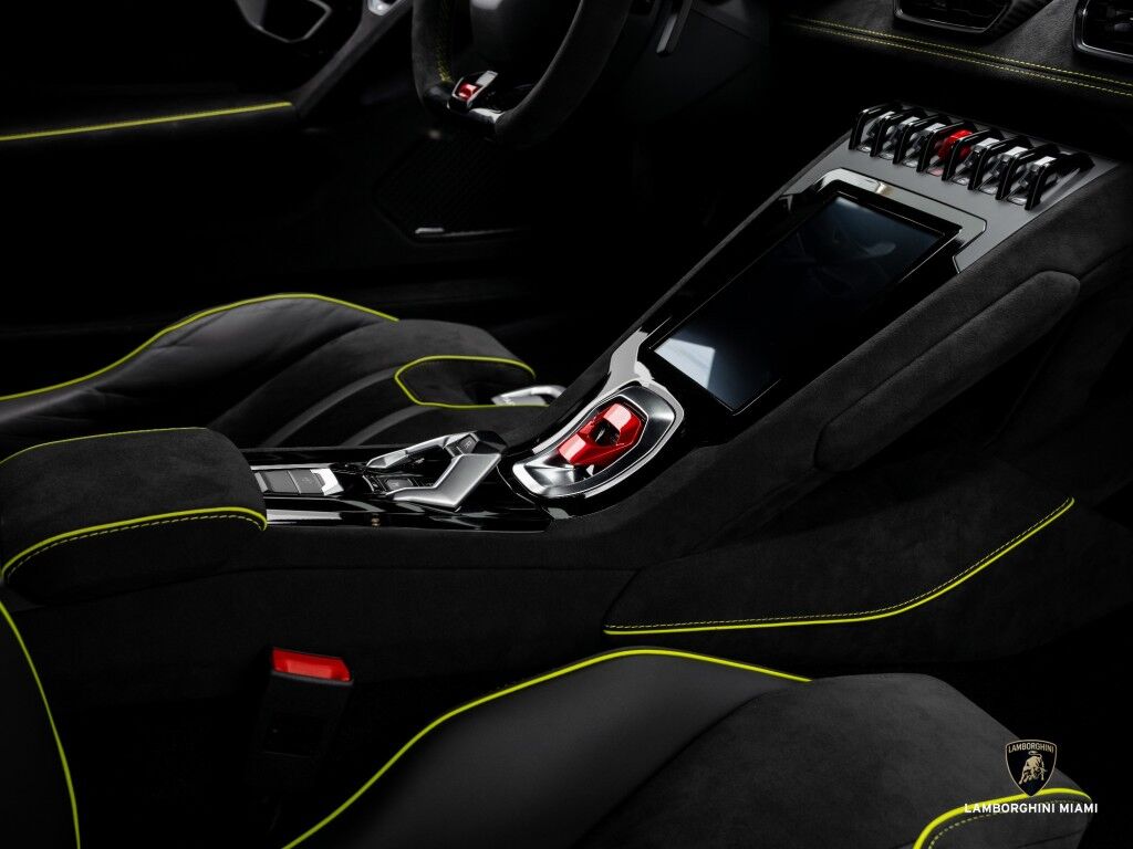 2023 Lamborghini Huracan Sterrato North Miami Beach FL