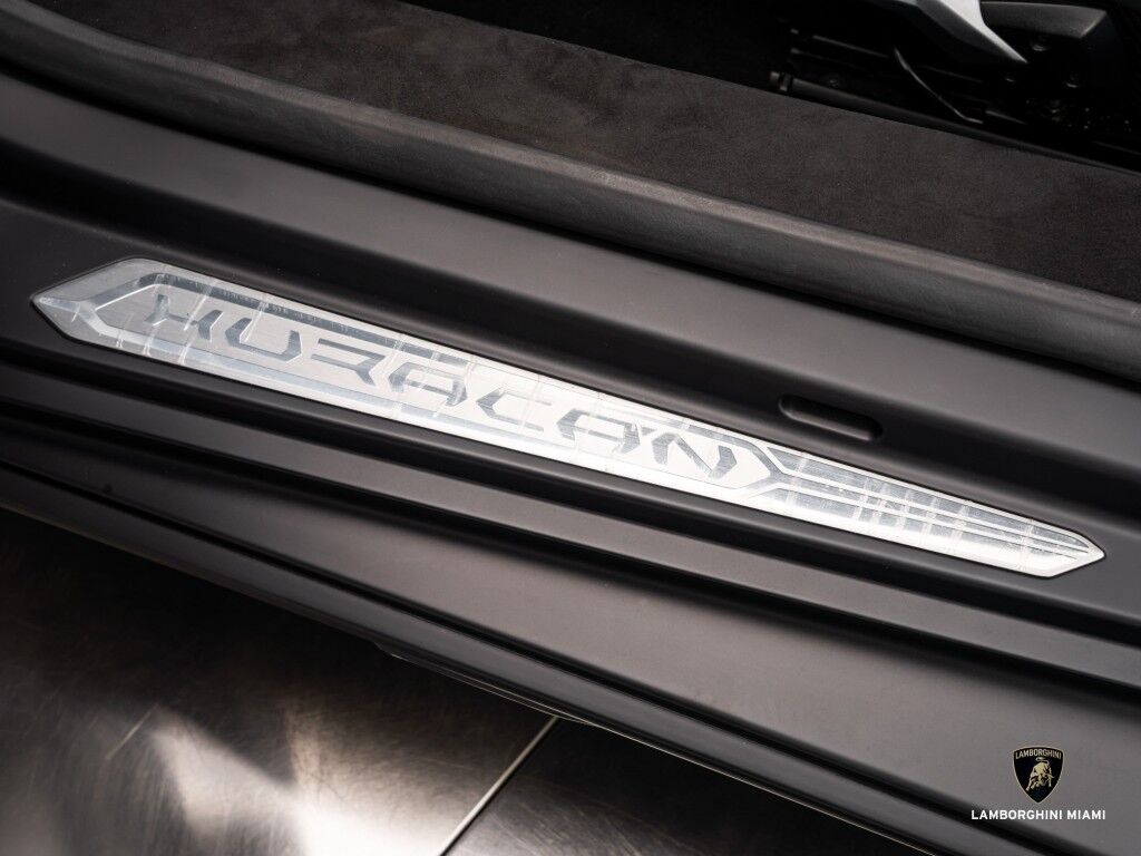 2023 Lamborghini Huracan Sterrato North Miami Beach FL