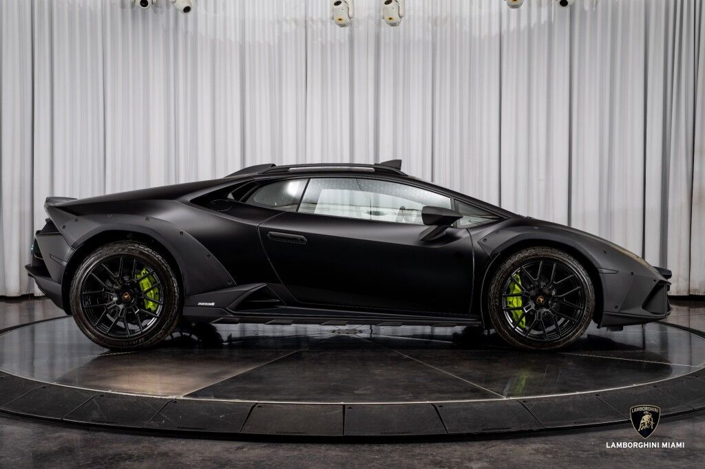 2023 Lamborghini Huracan Sterrato North Miami Beach FL