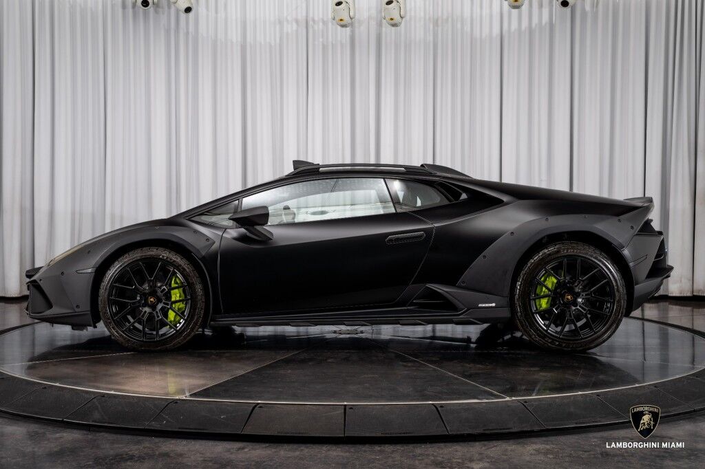 2023 Lamborghini Huracan Sterrato North Miami Beach FL
