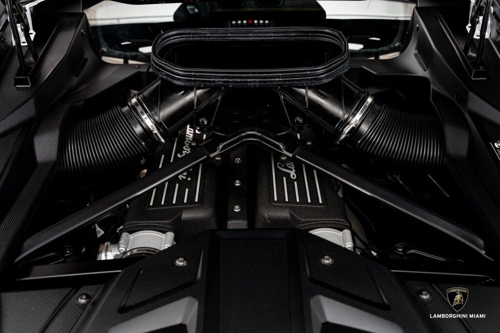 2023 Lamborghini Huracan Sterrato North Miami Beach FL