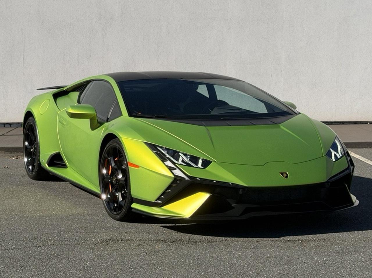 2023 Lamborghini Huracan Tecnica