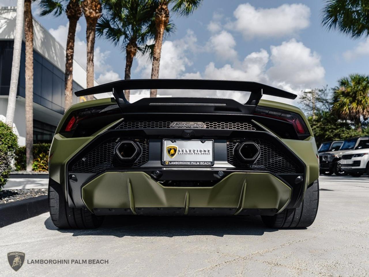 2023 Lamborghini Huracan Tecnica photo 4