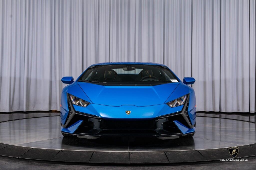 2023 Lamborghini Huracan Tecnica