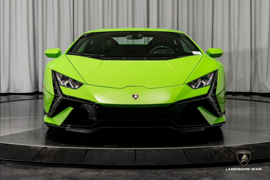 2023 Lamborghini Huracan Tecnica