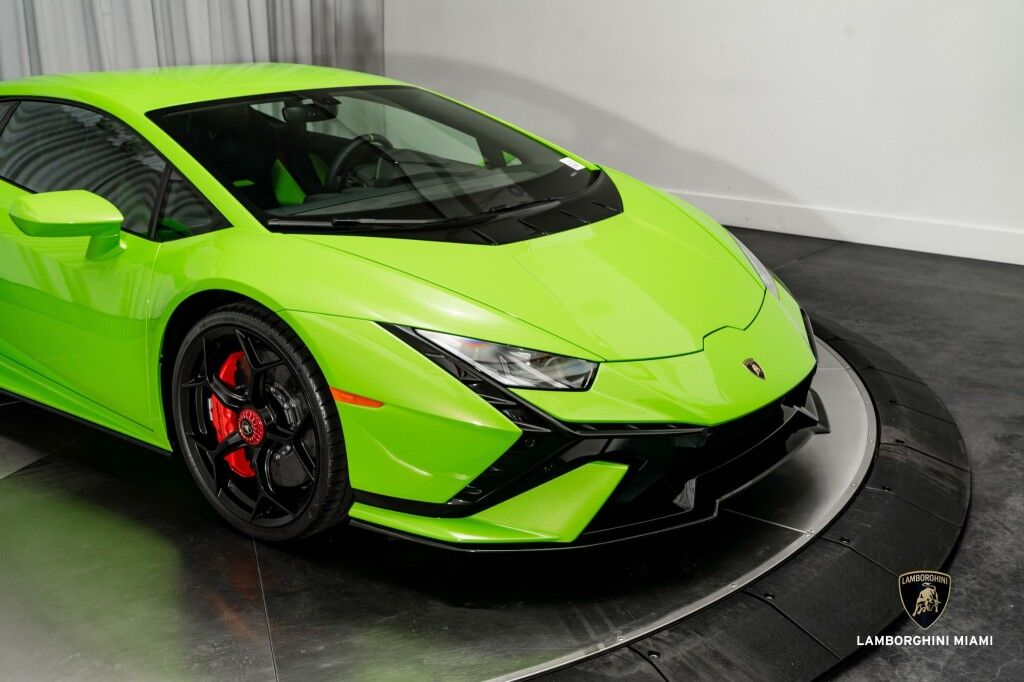 2023 Lamborghini Huracan Tecnica