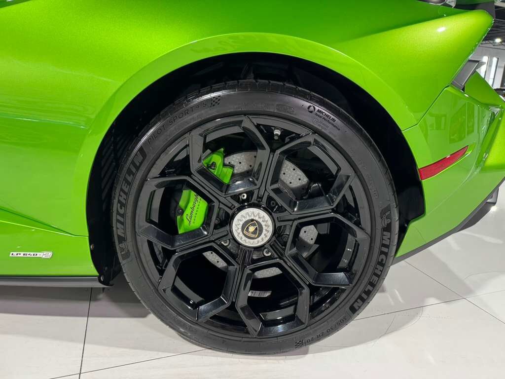 2023 Lamborghini Huracan Tecnica Verde Selvans paint/calipers, Ad Personam interior, centerlock wheels AND MORE!! Fort Lauderdale FL